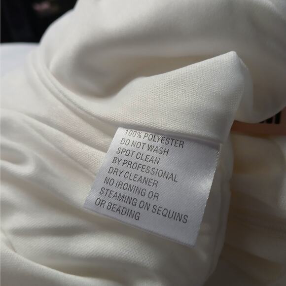 Mac Duggal Ieena Formal Evening Gown Womens 8 White Satin Dress Wedding Party - Picture 12 of 12